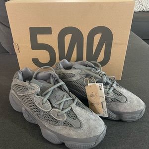 Yeezy 500 granite